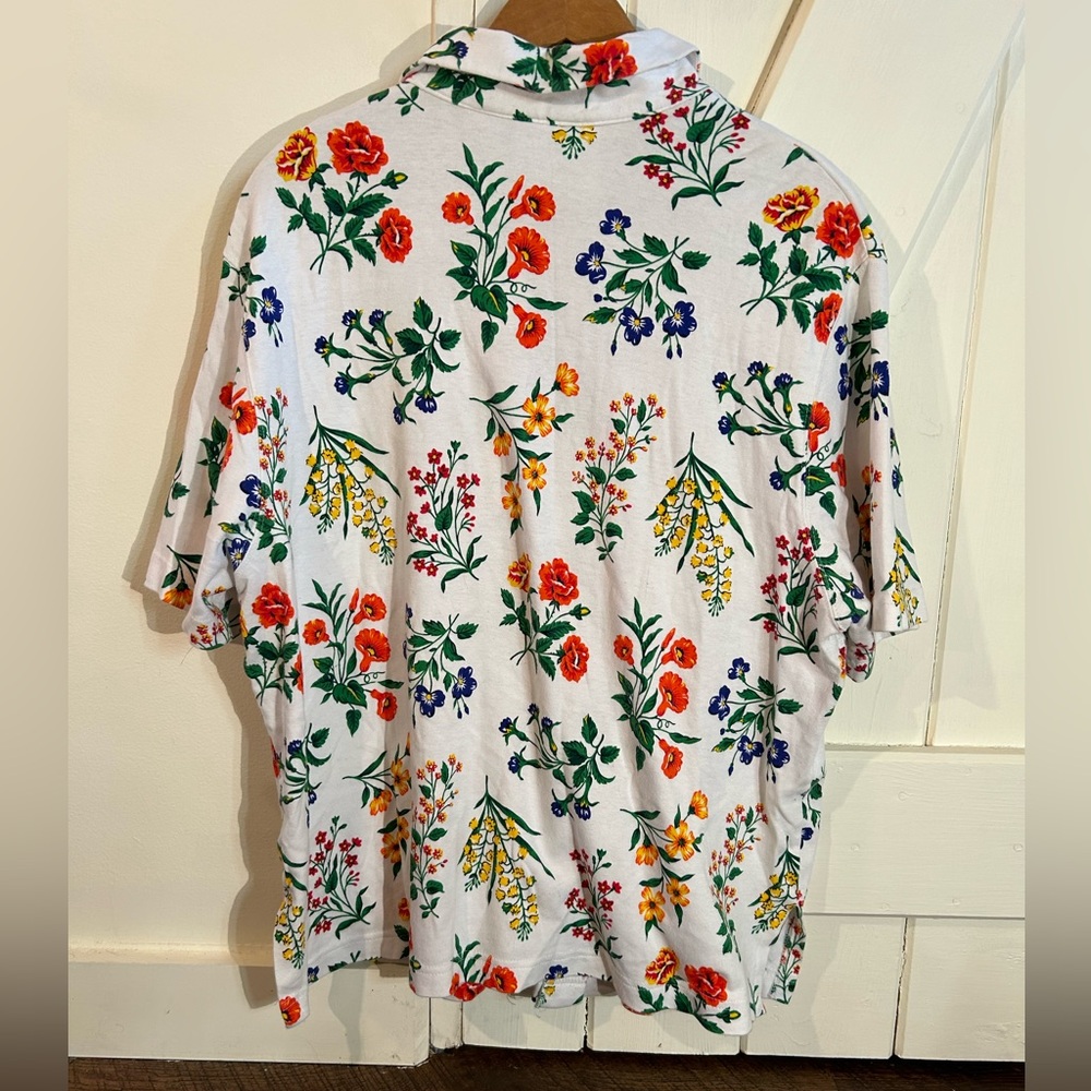Floral button down - Picture 2 of 4